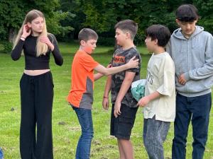 24-05-25-19-24-49-2549-1