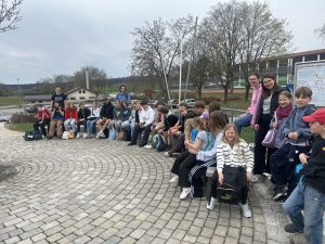 25-04-13-14-06-44-1148